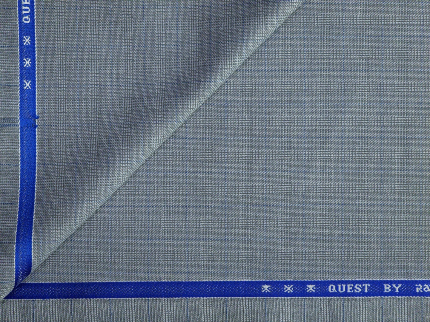 Raymond Men's Checks Polyester Viscose Suiting Fabric (Light Silver Grey with Faint Blue Checks)